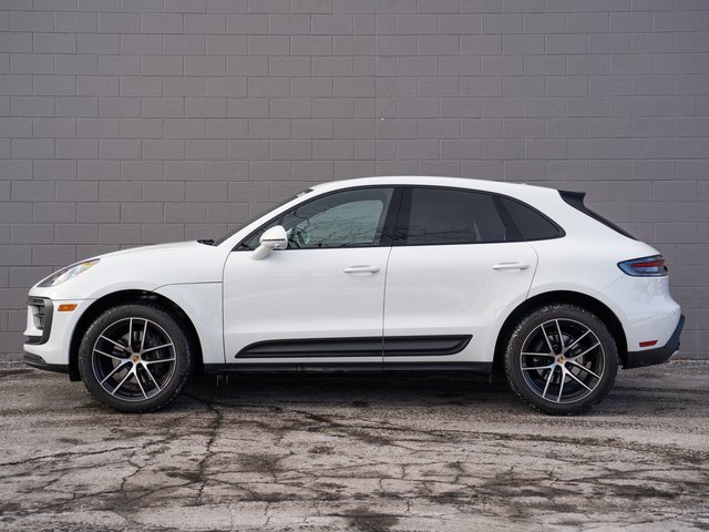 Certified 2025 Porsche Macan video 2