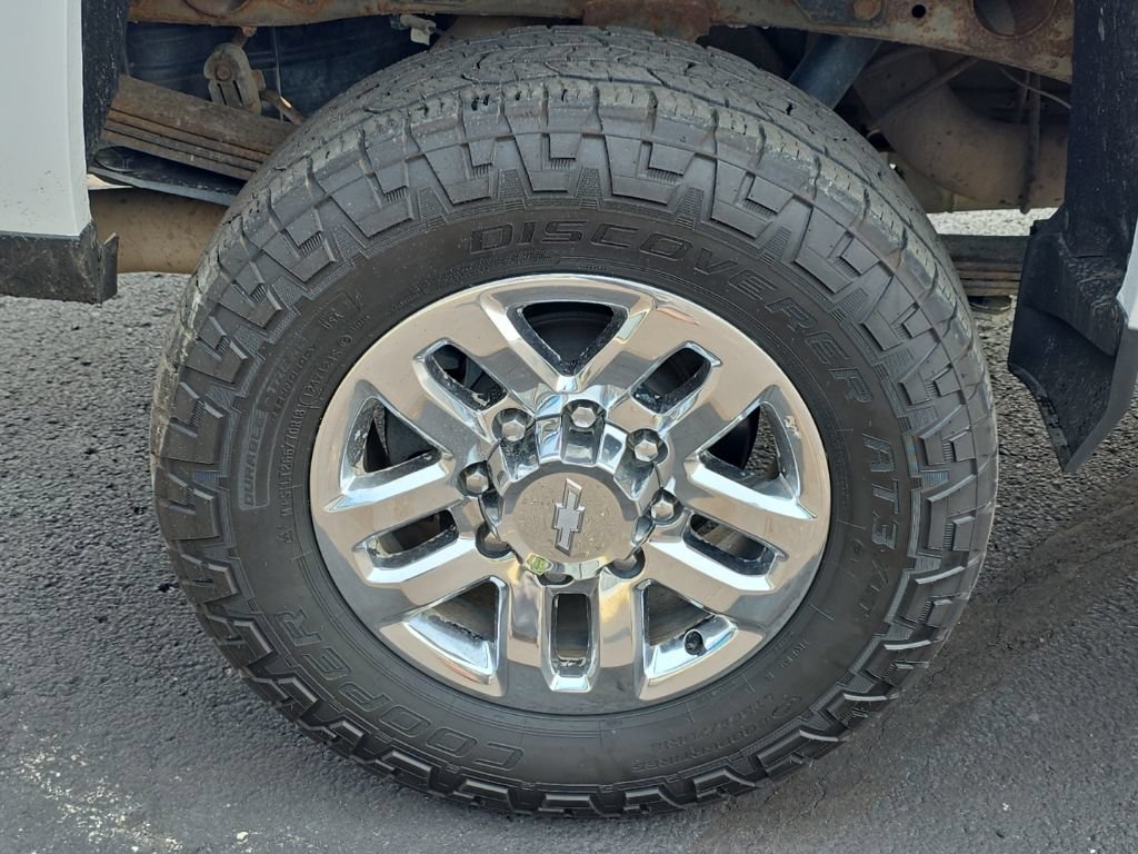 Used 2019 Chevrolet Silverado 2500 LTZ w/ Duramax Plus Package AWD/4WD image 18