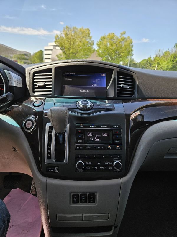 Used 2012 Nissan Quest LE w/ Tow Pkg FWD image 26