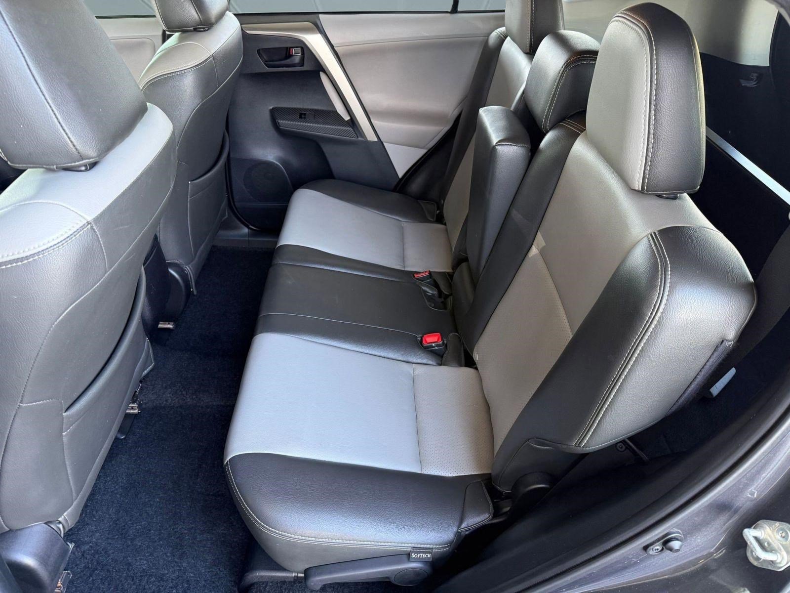 Used 2013 Toyota RAV4 LE image 14