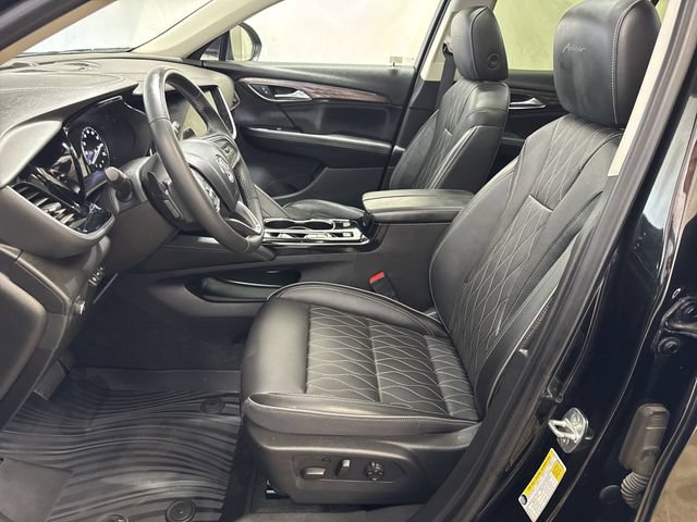Used 2021 Buick Envision Avenir w/ Technology Package II AWD/4WD image 10