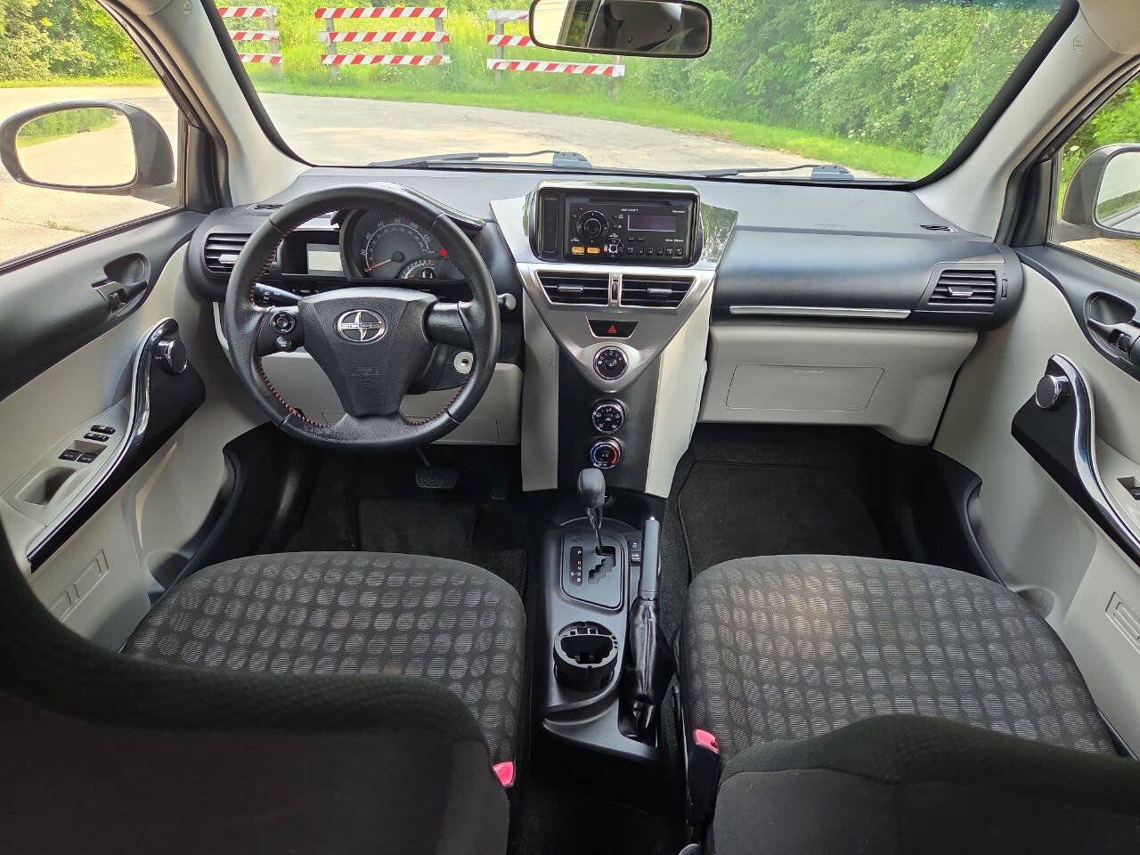 Used 2012 Scion iQ w/ Rear Speaker Pkg FWD image 13