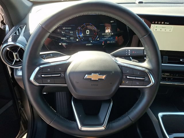 Used 2025 Chevrolet Equinox LT FWD image 14