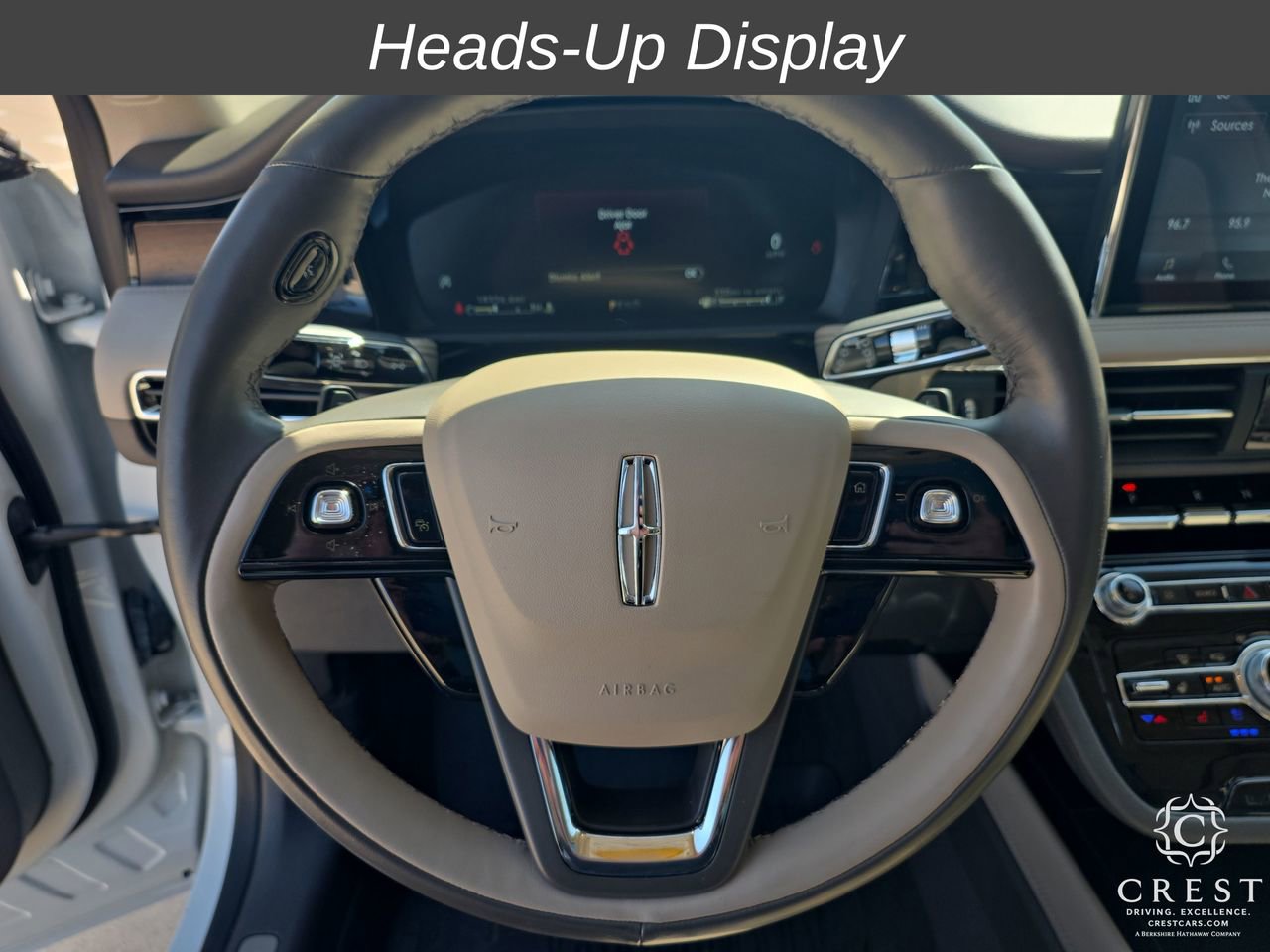 Used 2022 Lincoln Corsair Reserve w/ Equipment Group 201A FWD image 16