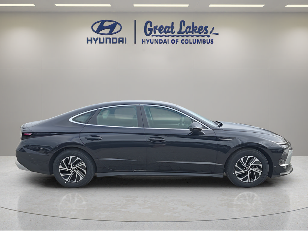 New 2026 Hyundai Sonata Blue FWD image 6