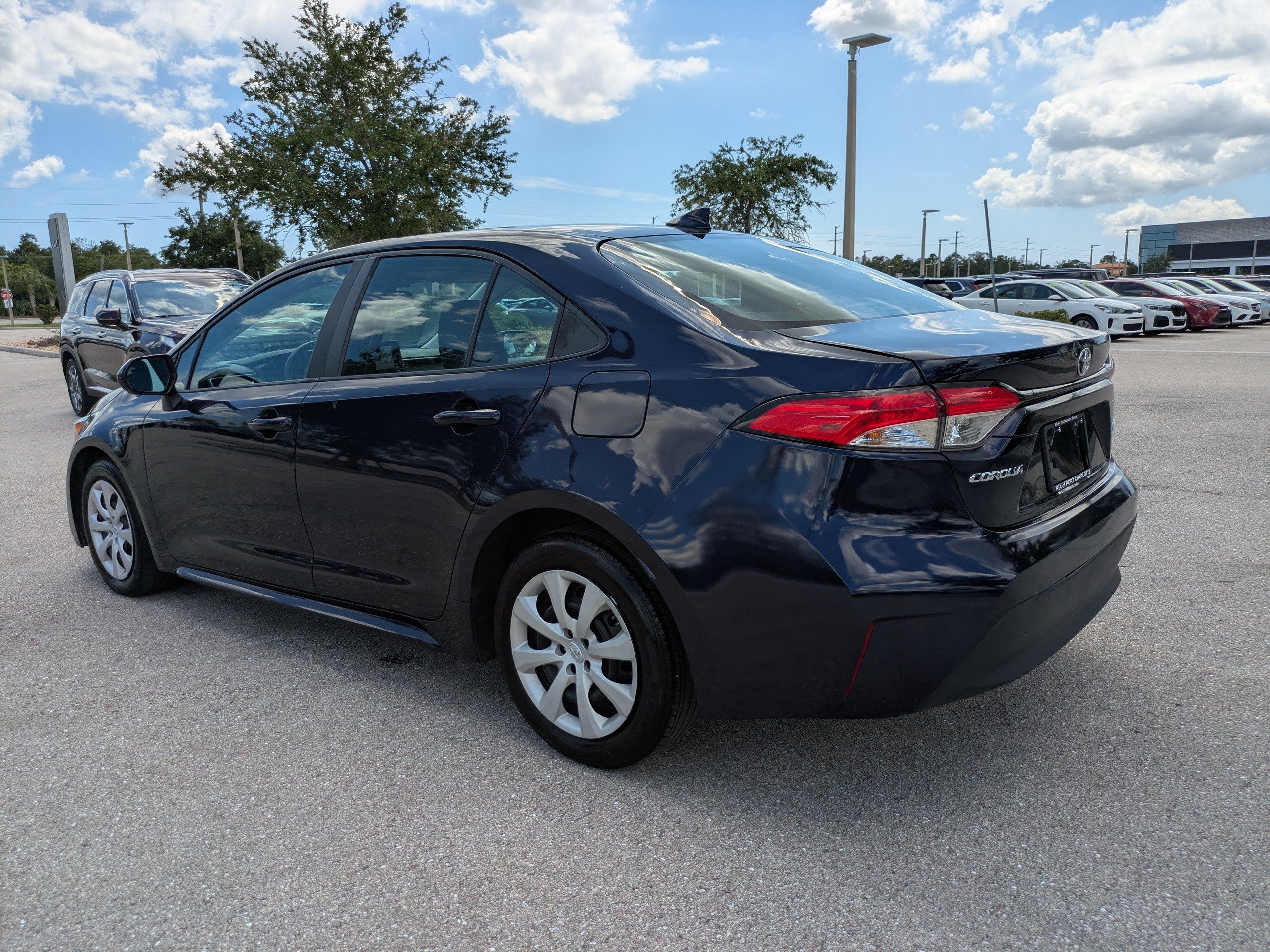 Used 2024 Toyota Corolla LE FWD image 8
