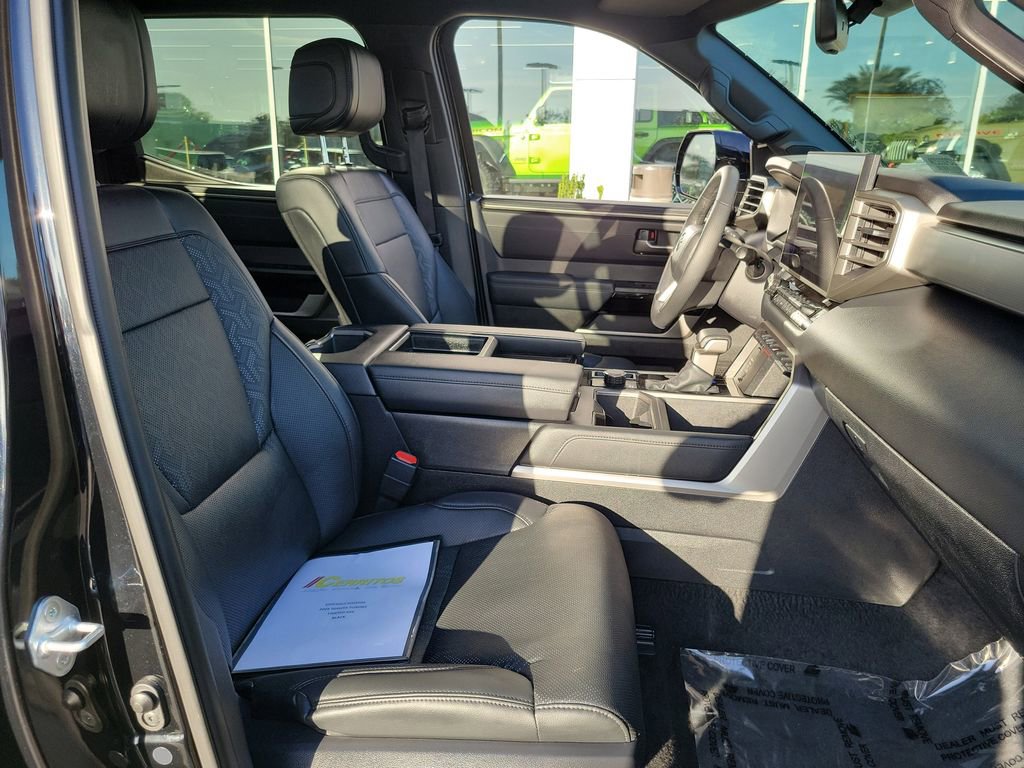 Used 2025 Toyota Tundra Limited image 17