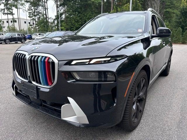 Used 2024 BMW X7 xDrive40i AWD/4WD image 9