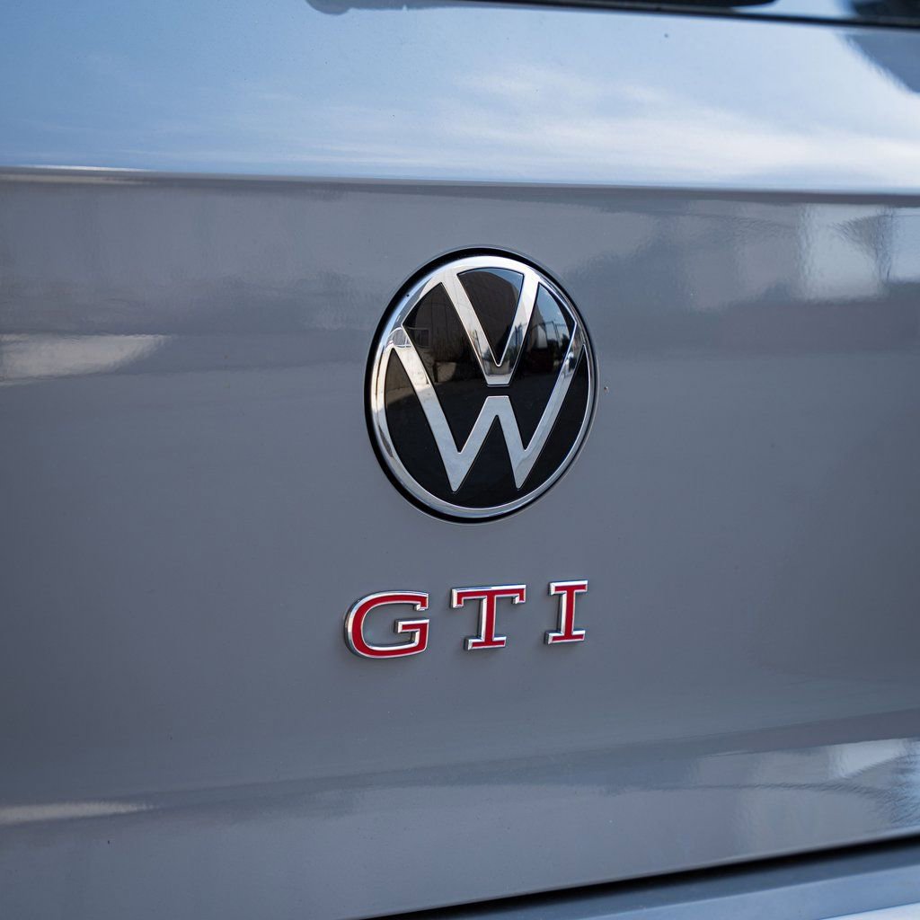 New 2026 Volkswagen GTI SE image 5