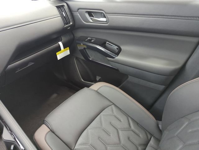 New 2026 Nissan Pathfinder Platinum w/ Cargo Package FWD image 29
