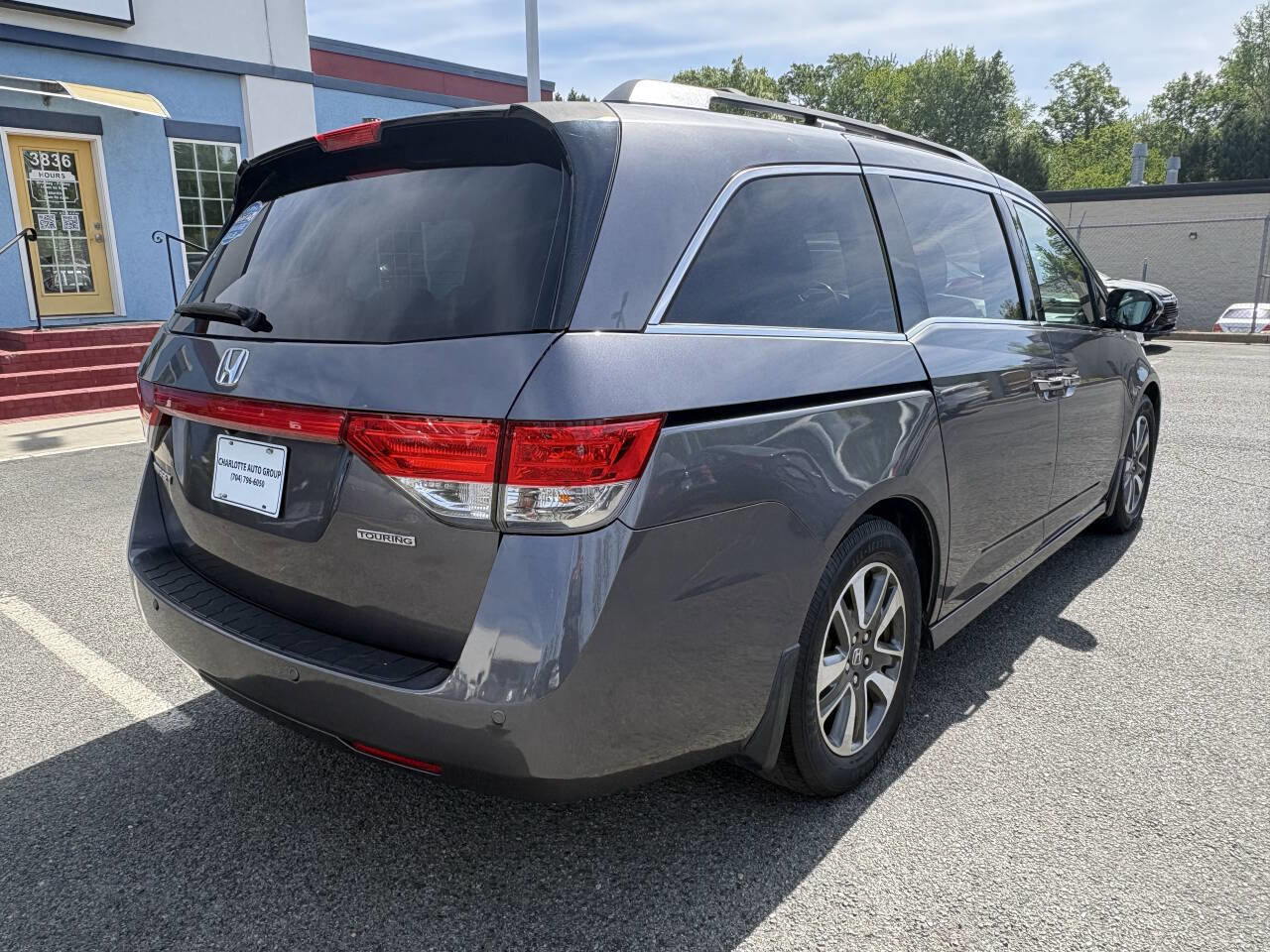 Used 2015 Honda Odyssey Touring image 5