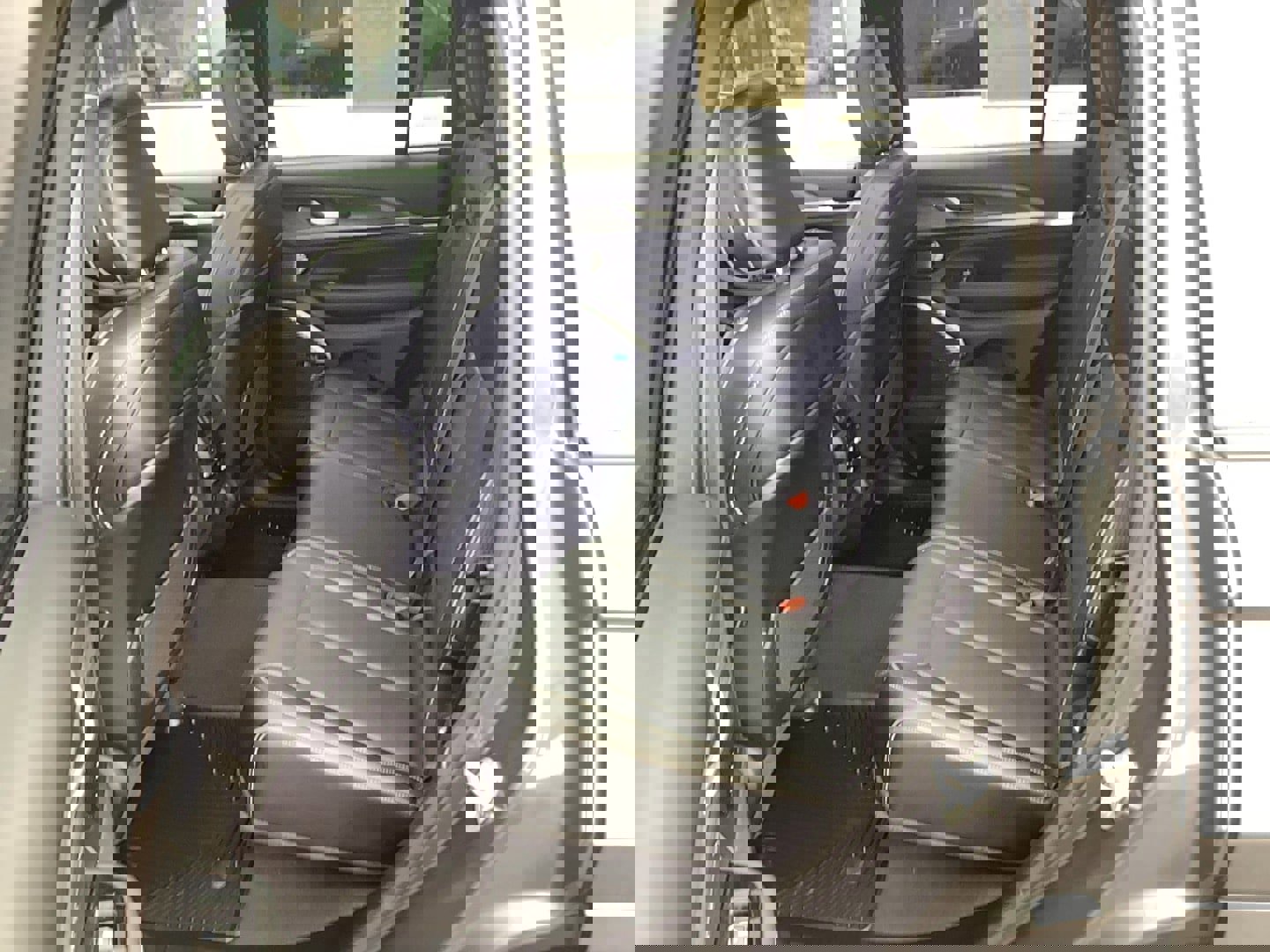 Used 2024 Jeep Grand Cherokee Overland image 9