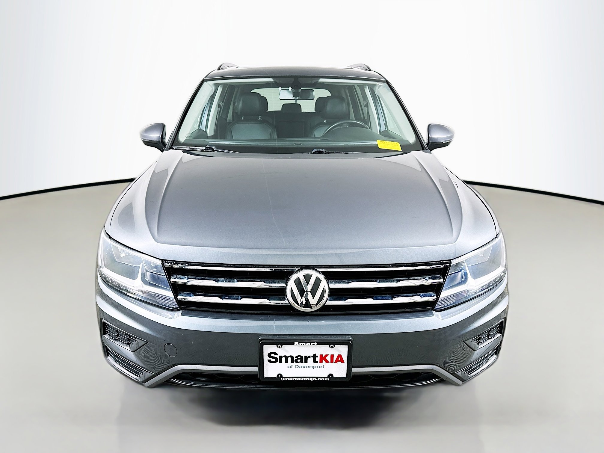 Used 2019 Volkswagen Tiguan SE AWD/4WD image 2