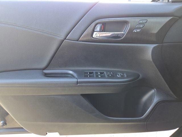 Used 2013 Honda Accord EX-L image 31