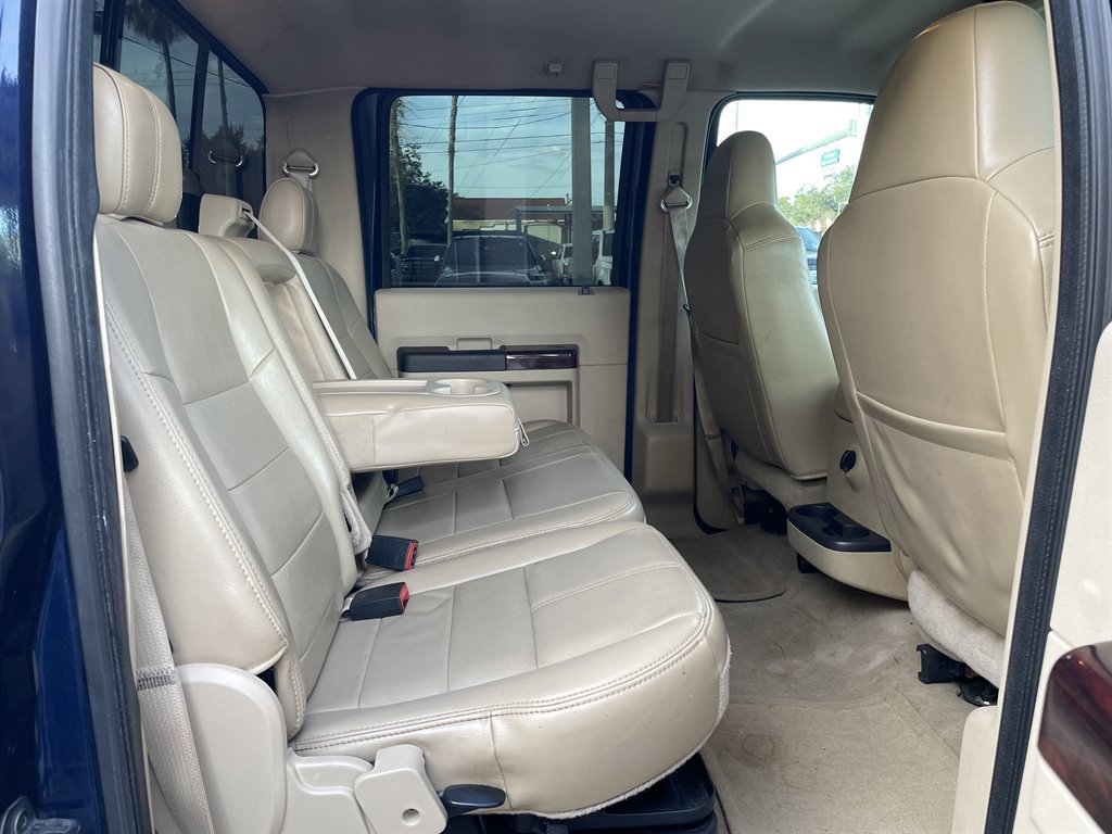 Used 2010 Ford F250 Lariat image 23