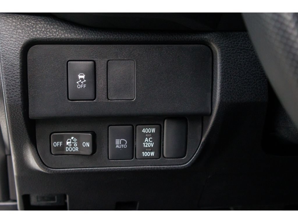 Used 2023 Toyota Tacoma TRD Off-Road w/ Black Out Package (TMS) AWD/4WD image 20