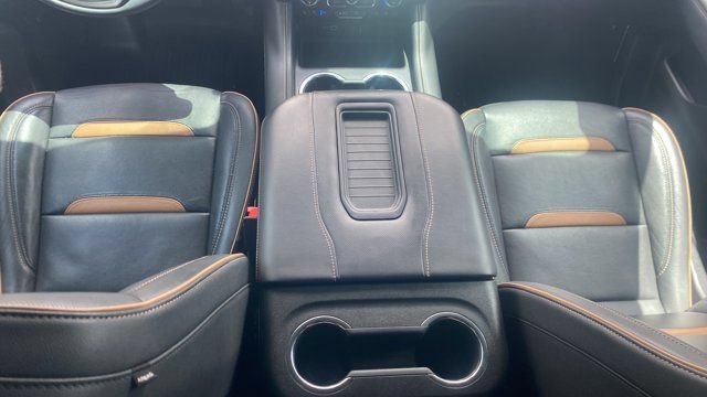 Used 2023 GMC Yukon AT4 w/ AT4 Premium Plus Package AWD/4WD image 14