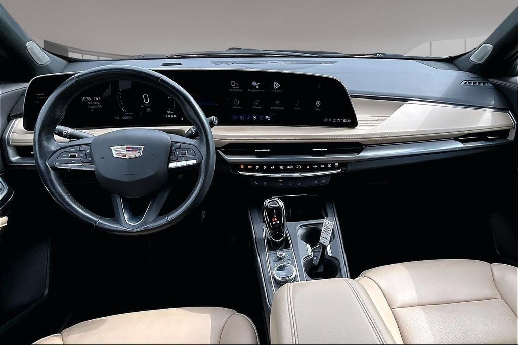 Used 2024 Cadillac XT4 Premium Luxury FWD image 15
