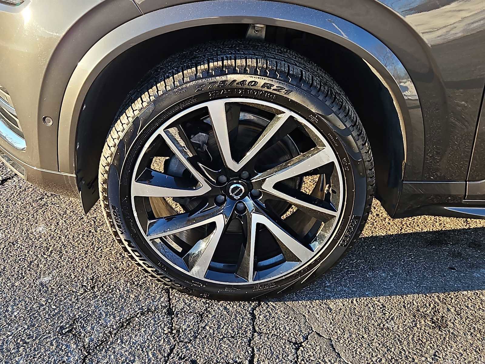 Used 2023 Volvo XC90 B6 Plus w/ Protection Package image 7