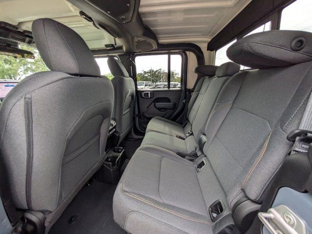 New 2025 Jeep Gladiator Sport image 12