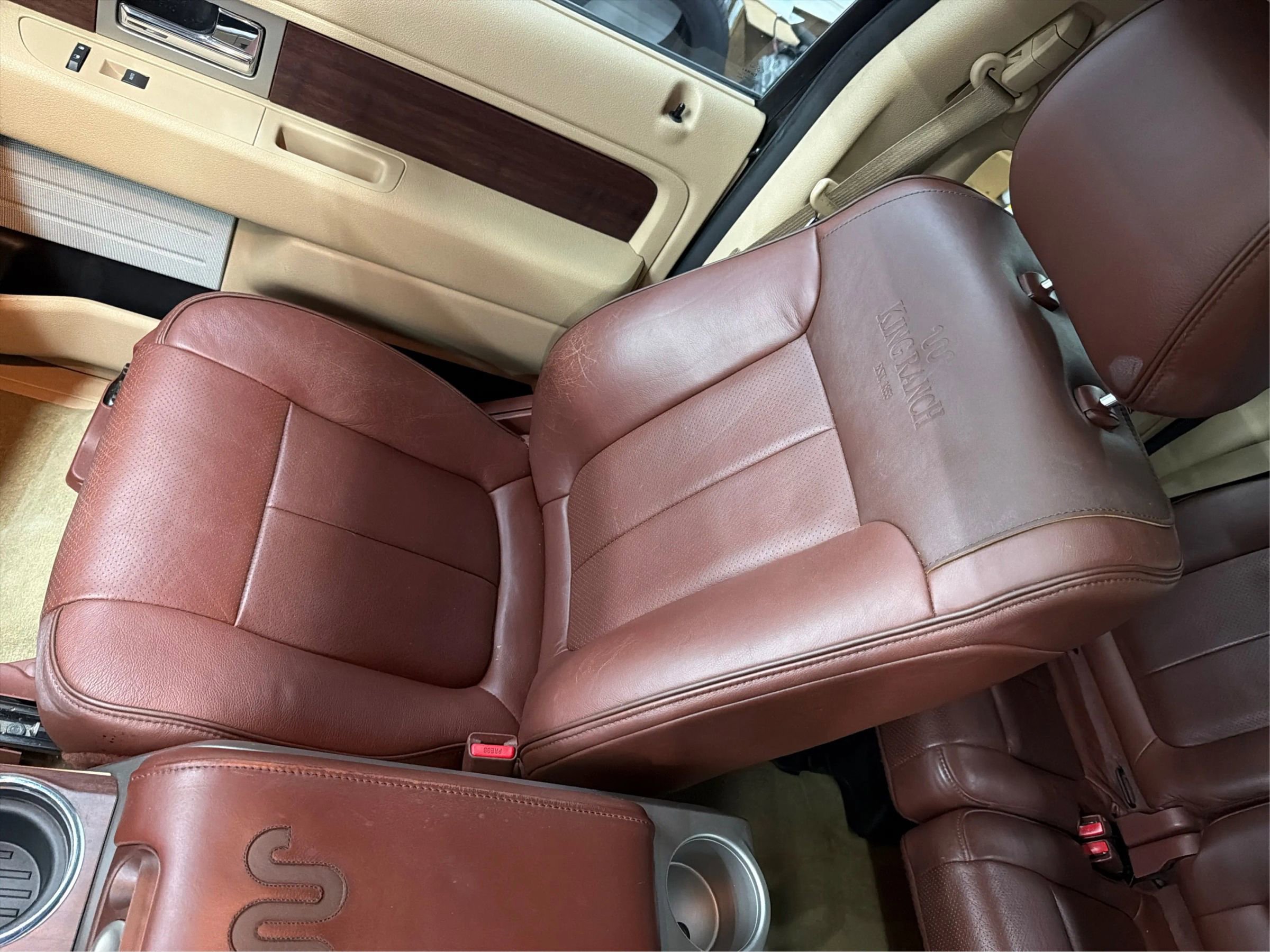 Used 2014 Ford F150 King Ranch w/ King Ranch Luxury Package AWD/4WD image 17