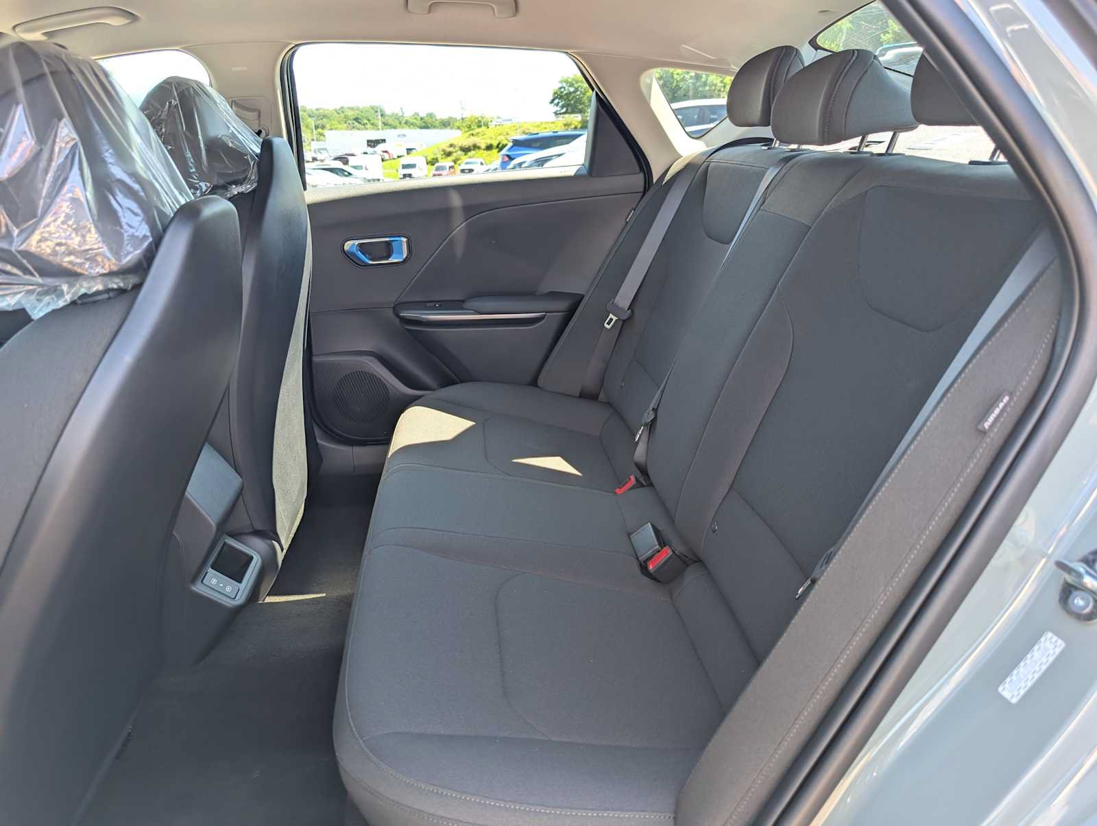 New 2026 Kia K4 FWD image 15