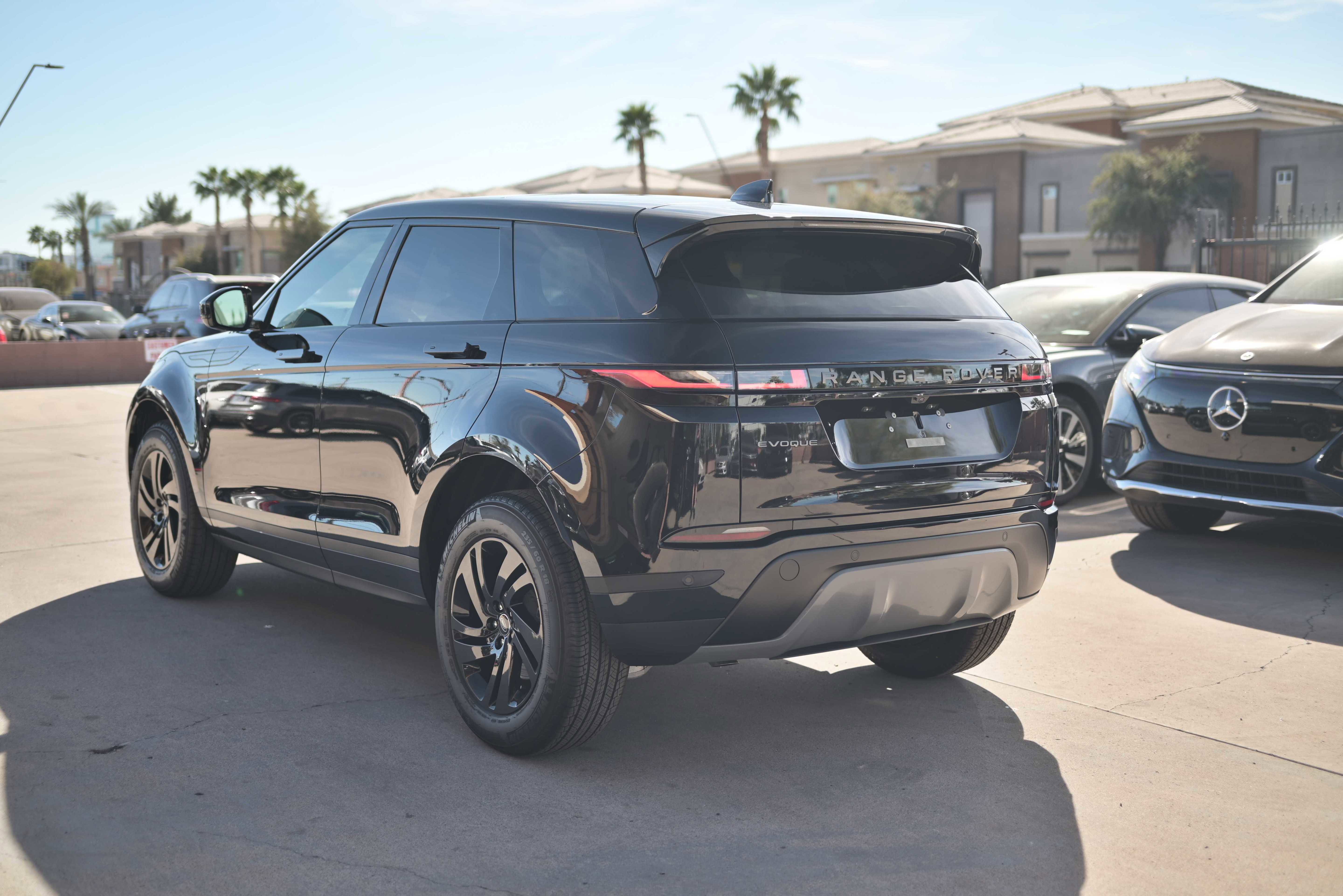 Used 2026 Land Rover Range Rover Evoque S image 5