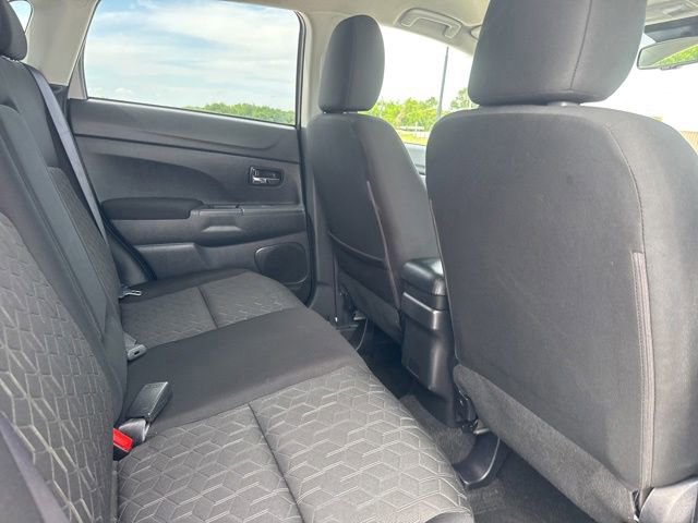 Used 2024 Mitsubishi Outlander Sport ES AWD/4WD image 19