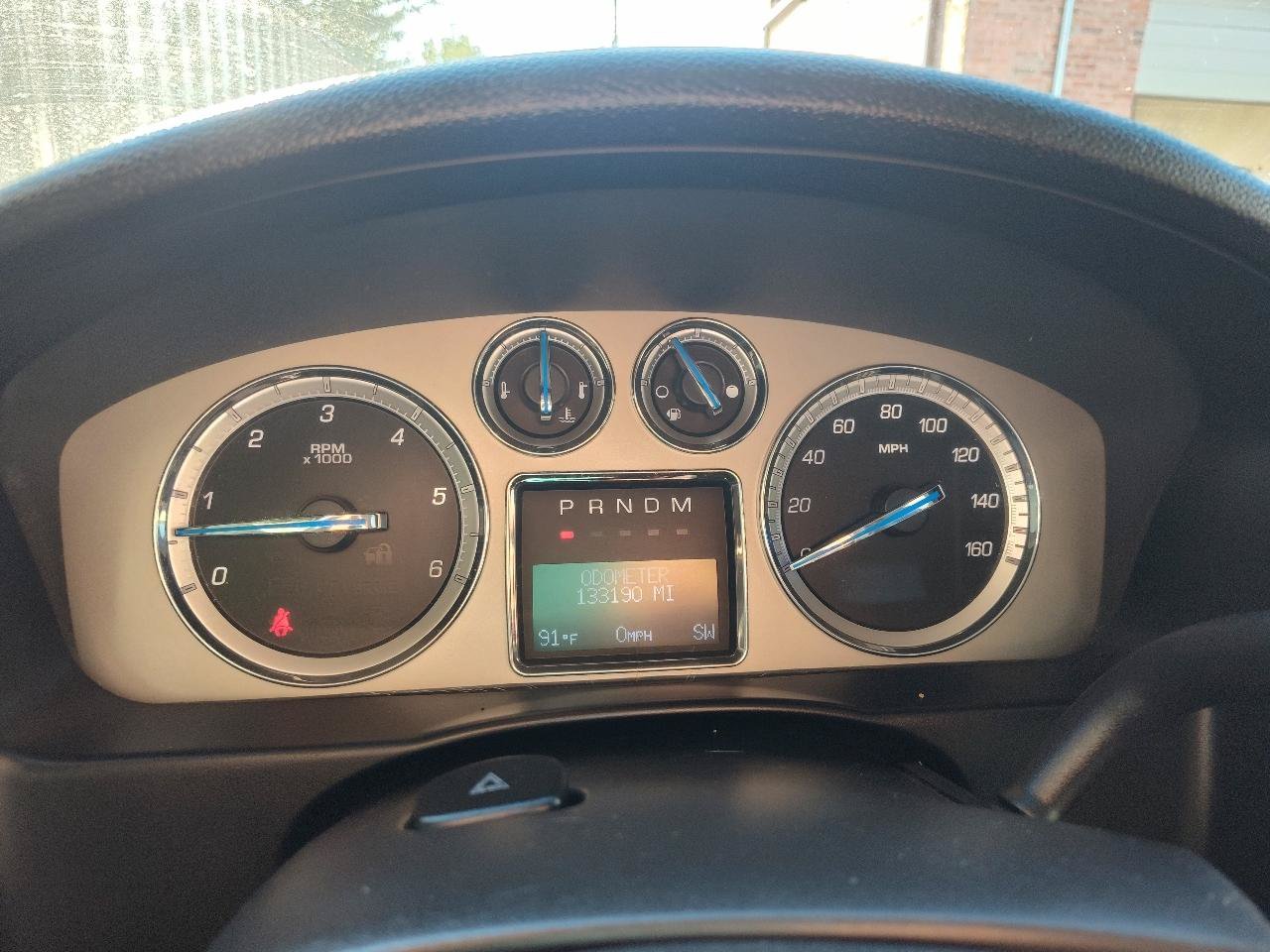 Used 2012 Cadillac Escalade Luxury RWD image 19