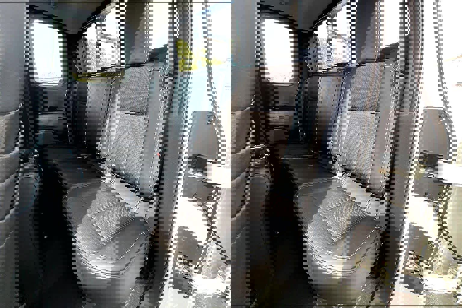 Used 2017 Nissan Titan PRO-4X image 19