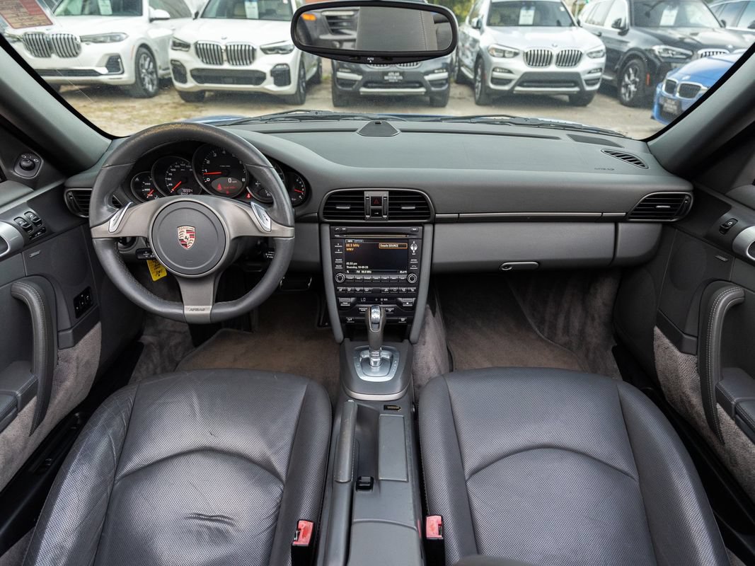 Used 2009 Porsche 911 Carrera RWD image 2