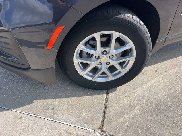 Used 2022 Chevrolet Equinox LS w/ Driver Confidence II Package image 29