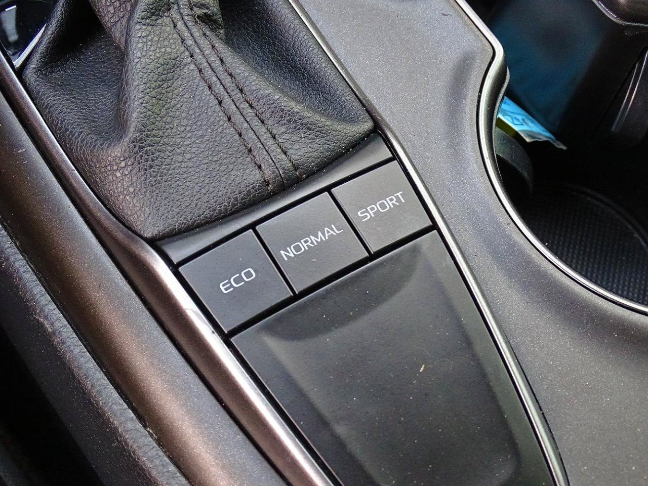Used 2023 Toyota Camry SE FWD image 37