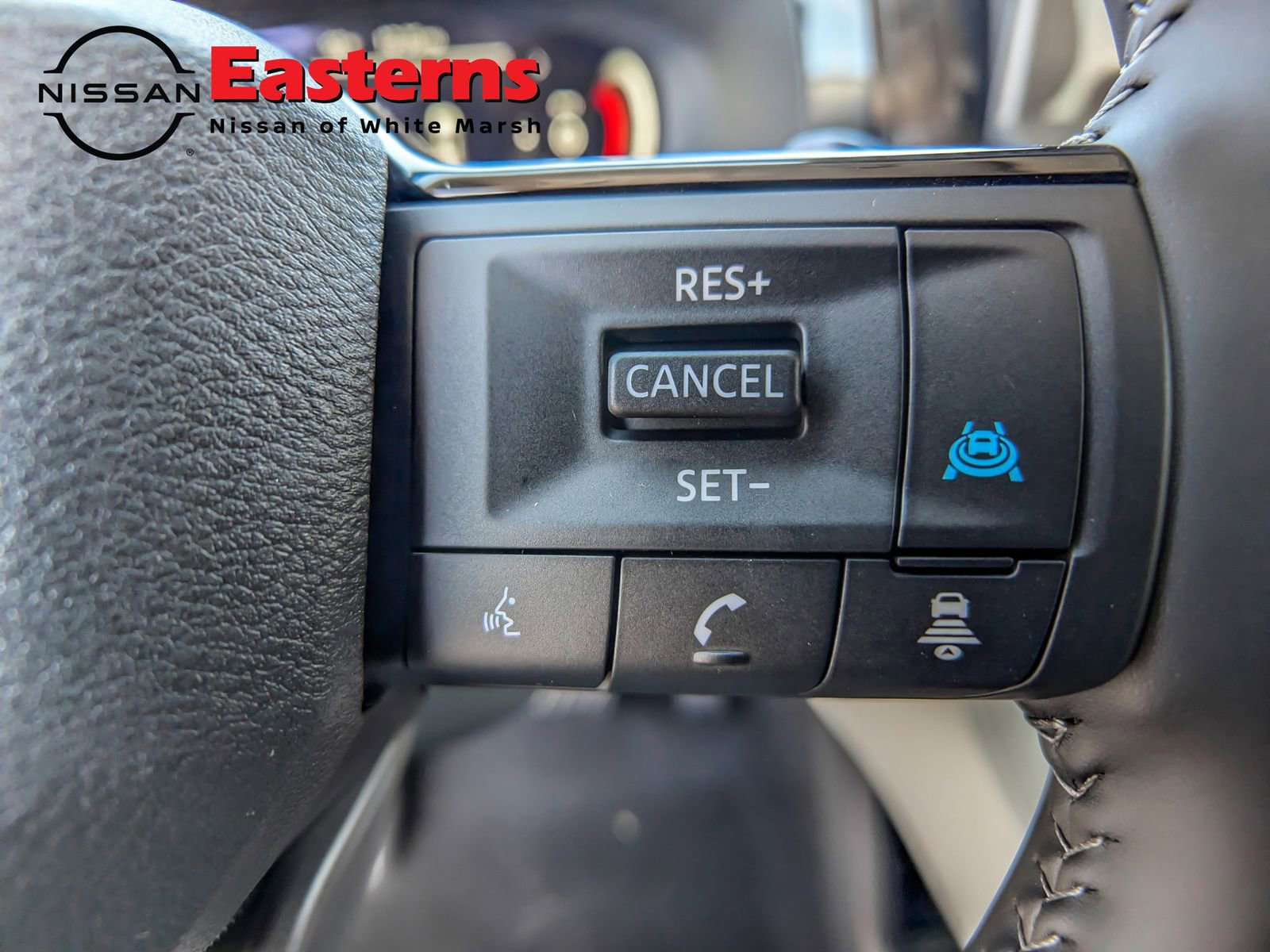 New 2026 Nissan Pathfinder SL image 17