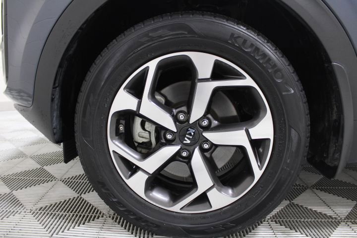 Used 2020 Kia Sportage LX image 46