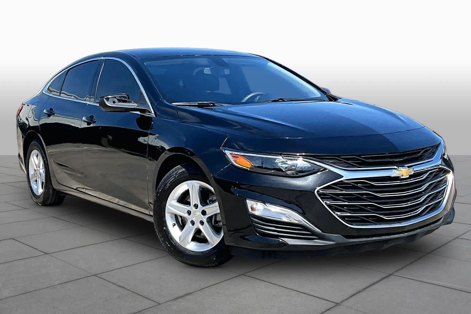 Used 2022 Chevrolet Malibu LS FWD image 3