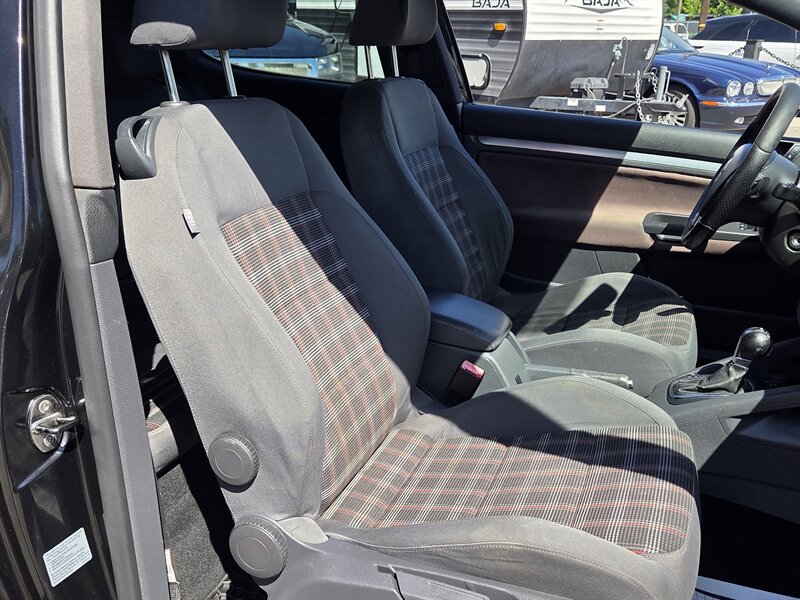 Used 2009 Volkswagen GTI 2-Door FWD image 14