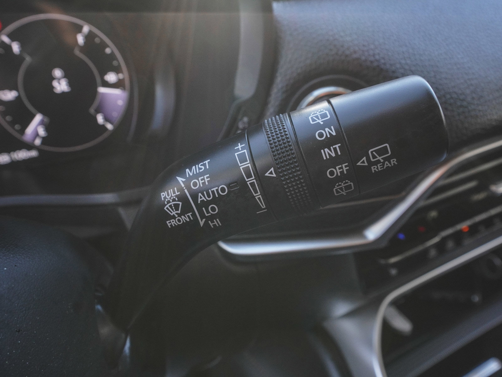 Used 2024 MAZDA CX-90 Plug-In Hybrid w/ Premium Pkg image 25