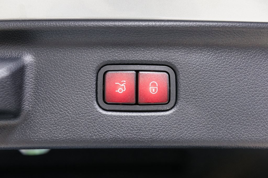 Used 2025 Mercedes-Benz S 63 AMG S image 33