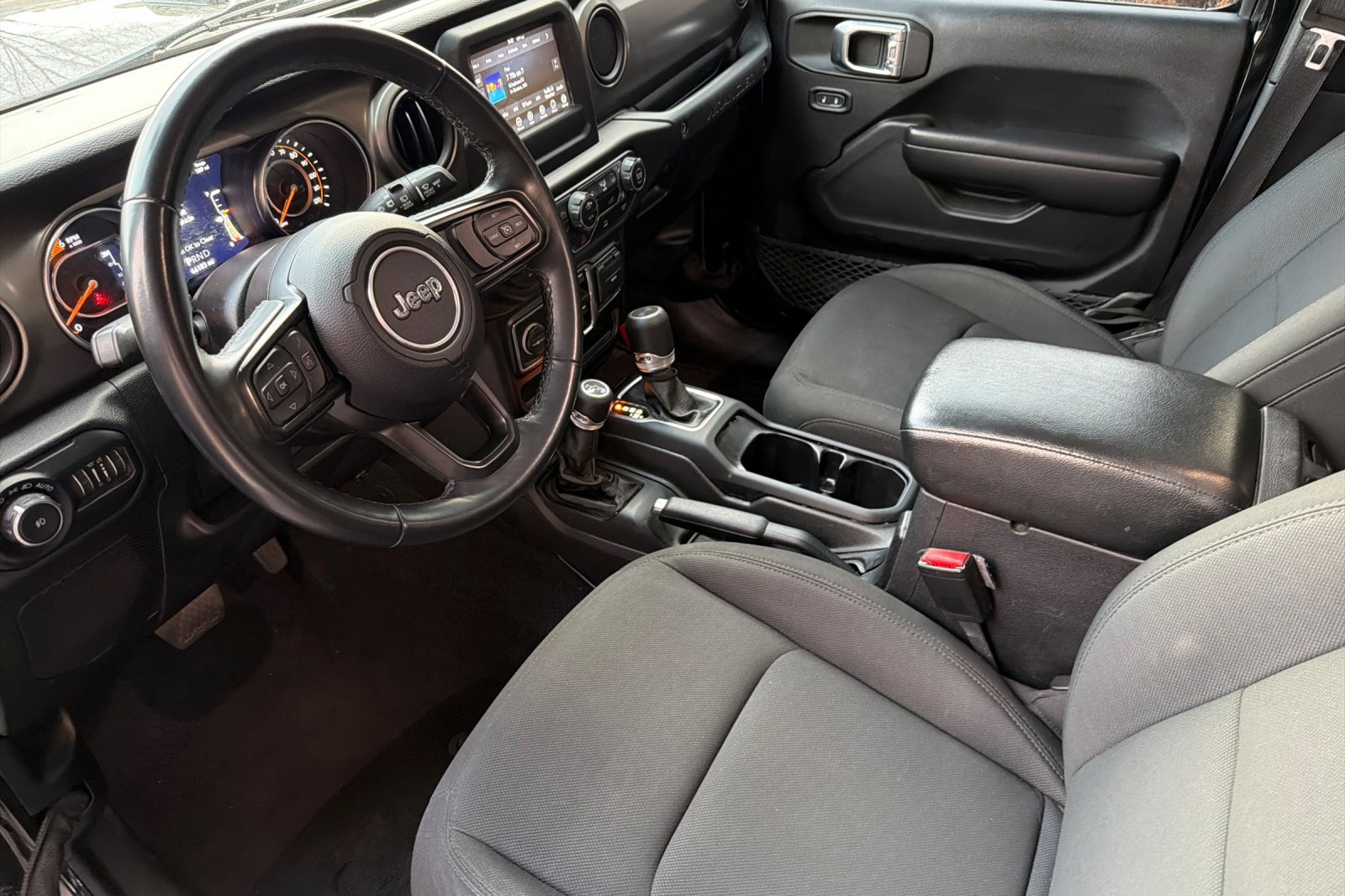 Used 2021 Jeep Wrangler Unlimited Sport image 11