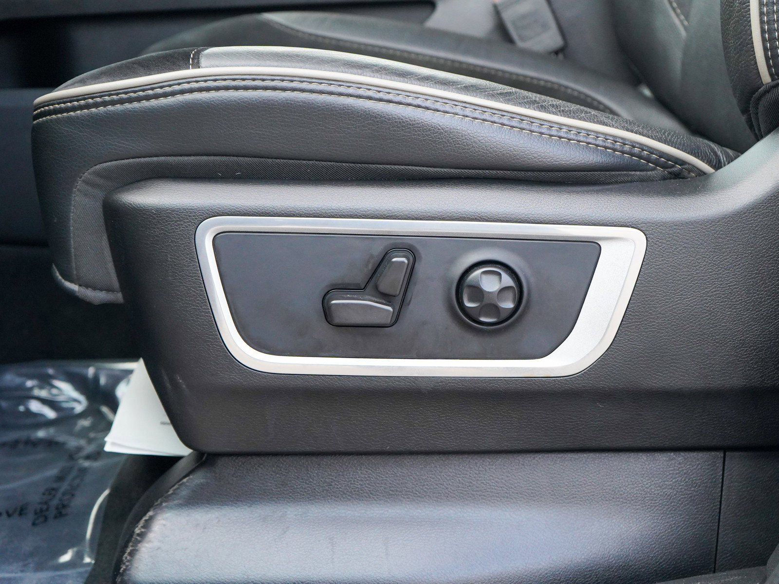 Used 2021 RAM 1500 Laramie image 23