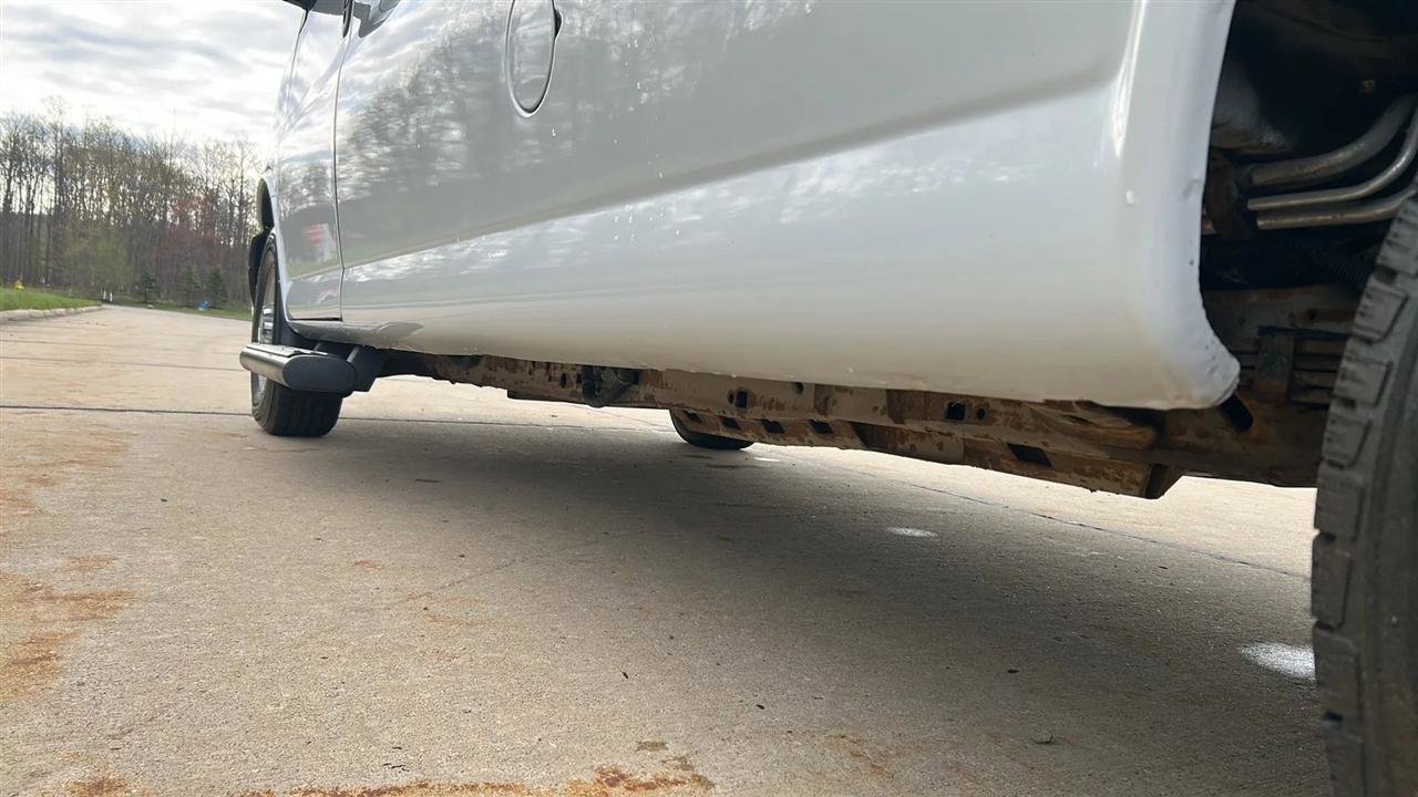 Used 2018 Chevrolet Express 3500 LT w/ LT Preferred Equipment Group RWD image 24