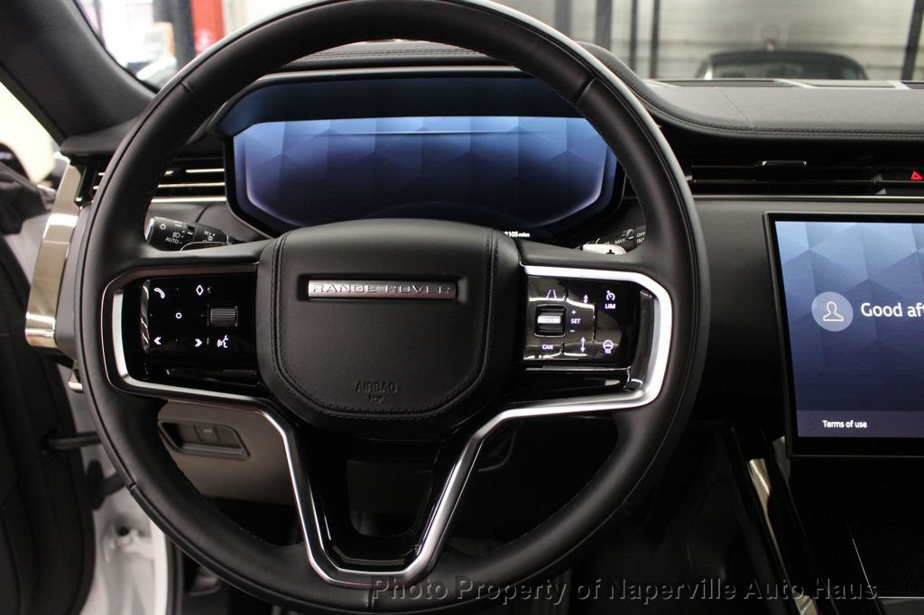 Used 2025 Land Rover Range Rover Sport SE AWD/4WD image 16