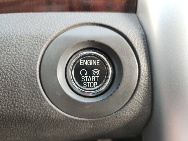 Used 2013 Ford Edge Limited w/ Driver Entry Pkg FWD image 31