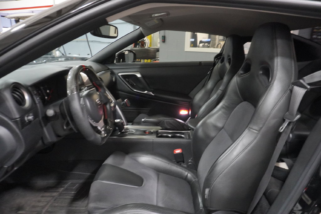Used 2009 Nissan GT-R Premium AWD/4WD image 23