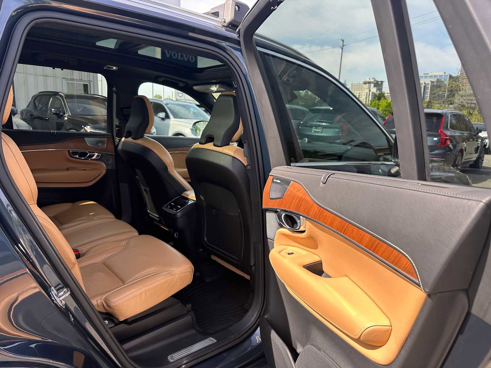 Used 2019 Volvo XC90 T6 Inscription w/ Luxury Package AWD/4WD image 12