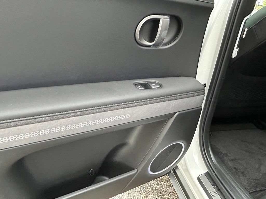 Used 2025 Hyundai Ioniq 5 Limited RWD image 49
