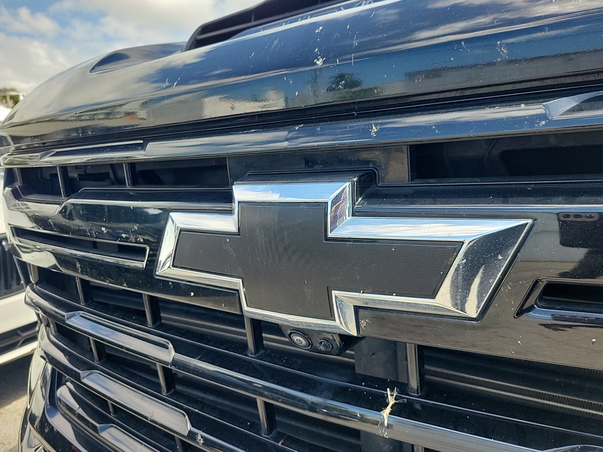 Used 2024 Chevrolet Silverado 2500 LT w/ Midnight Edition AWD/4WD image 6