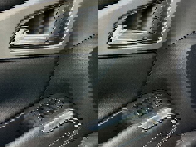 Used 2024 Chevrolet Traverse LT image 20