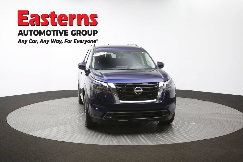 Used 2025 Nissan Pathfinder SV FWD image 51